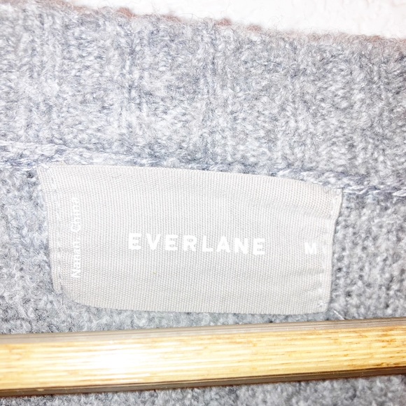 EVERLANE The Teddy Boucle Crewneck Sweater in Heather Grey SZ: Medium - Picture 5 of 11